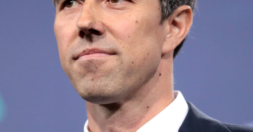 Presidential Candidate Beto O’Rourke to host town hall in Main Gate