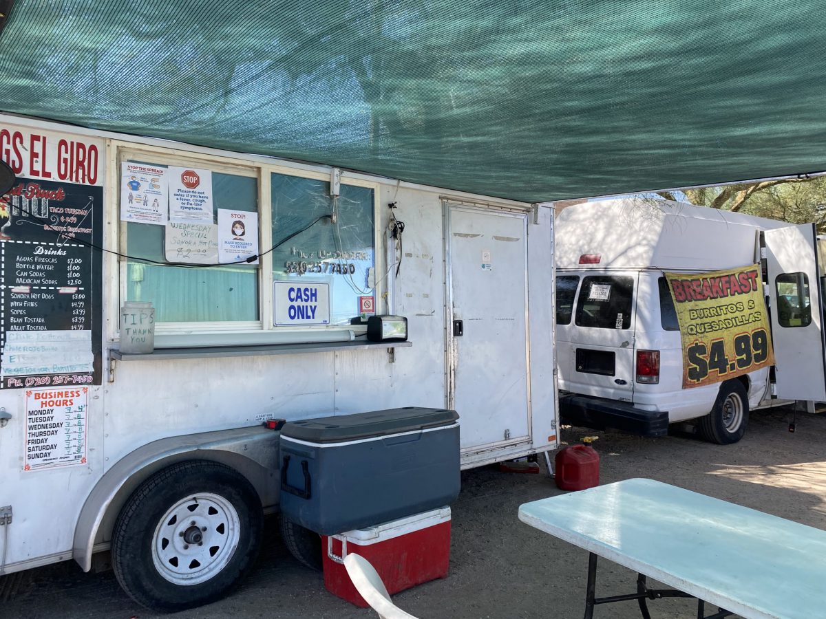 Food Review: Tacos y Hot Dogs El Giro