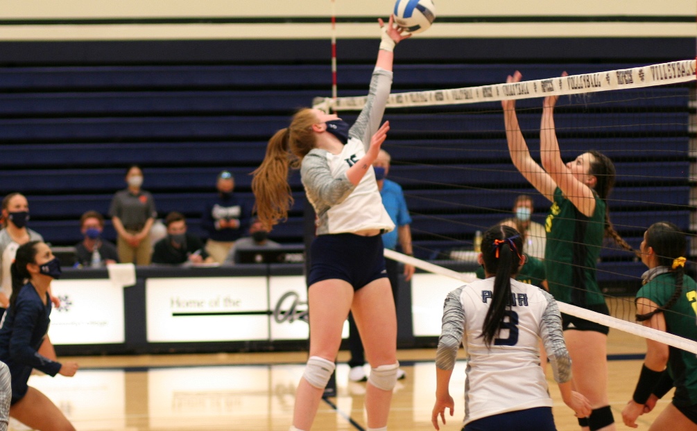 Aztecs Volleyball Drops Two Matches at Yavapai College
