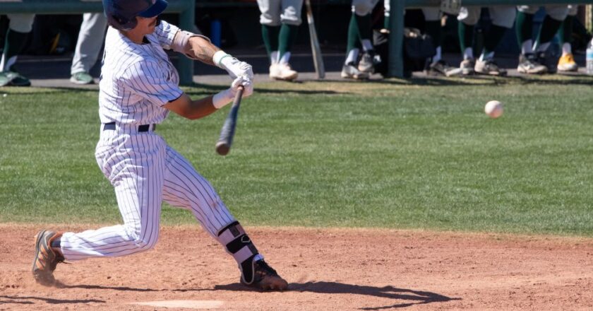 Ballesteros Hits Walk-Off RBI Single as Aztecs Baseball Sweeps Yavapai College