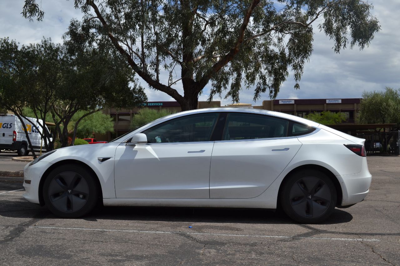 Electric avenue: Two events showcase electric vehicles