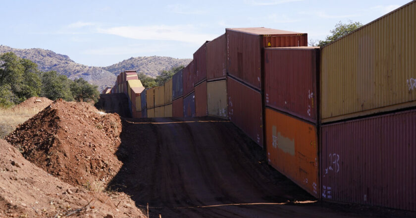 Arizona Gov. Ducey stacks containers on border during final months of term in response to 37% annual increase in CBP migrant stops
