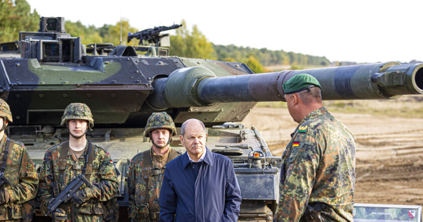 US, Germany to send advanced tanks to aid Ukraine war effort
