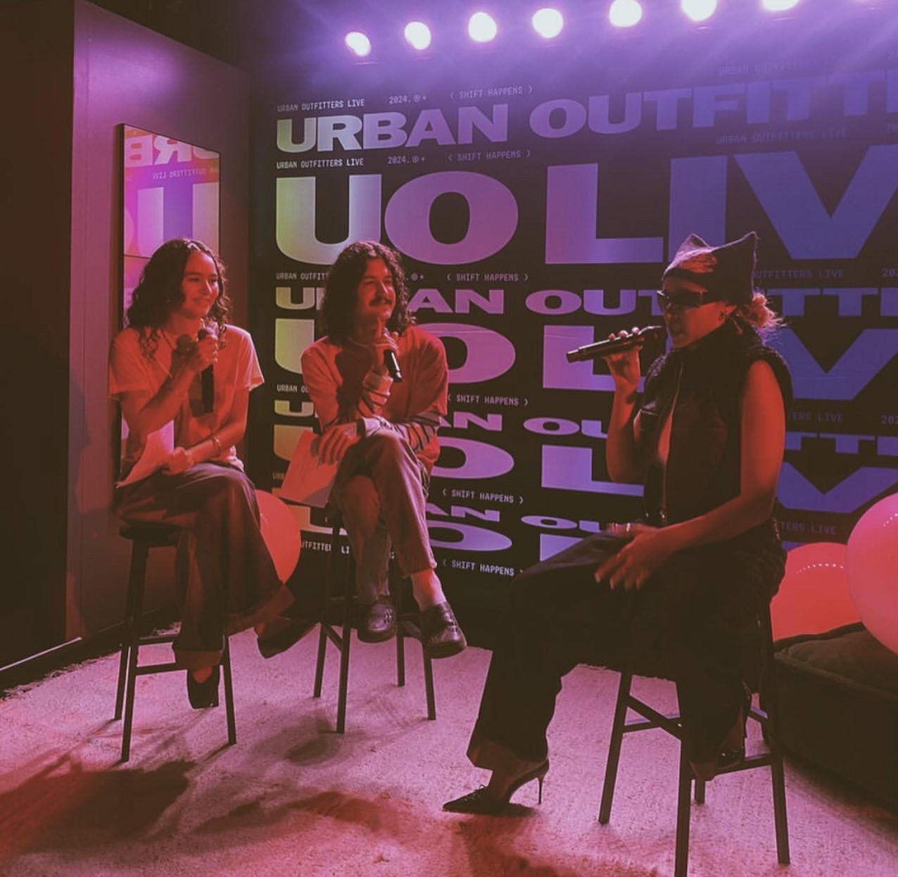 Tinashe Visits Urban Outfitters near University of Arizona