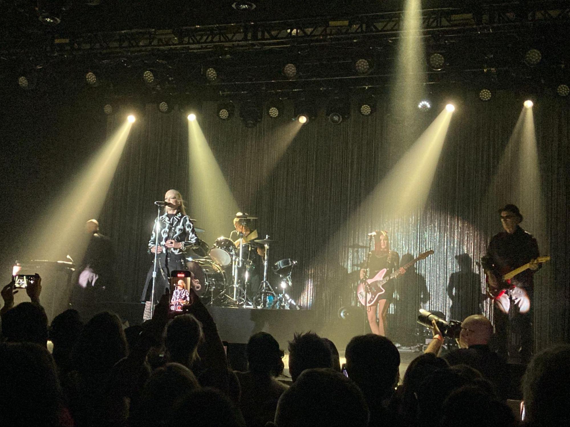 Garbage gives a ‘Happy Ending’ to their tour in Arizona